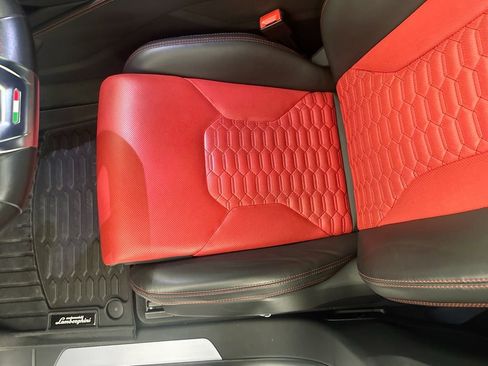 Used 2022 Lamborghini Urus image 20