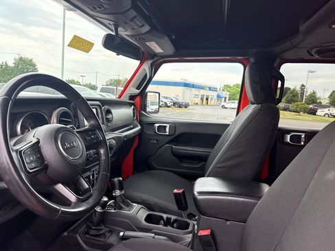 Used 2018 Jeep Wrangler Unlimited Sport S AWD/4WD image 9