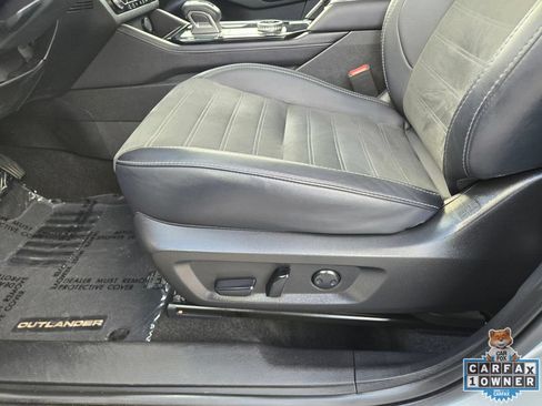 Used 2025 Mitsubishi Outlander SE FWD image 28