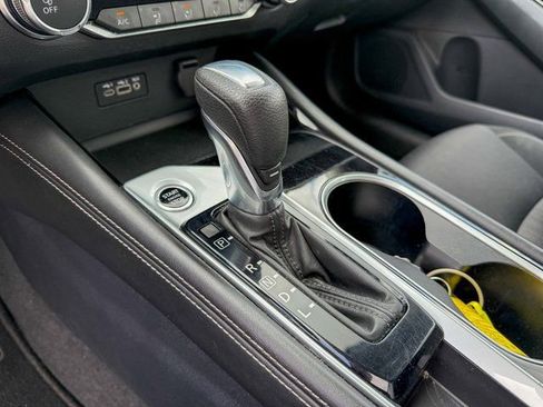 Used 2023 Nissan Altima 2.5 SV image 11