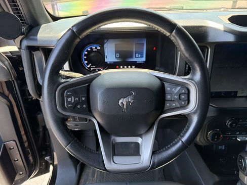 Used 2022 Ford Bronco Outer Banks AWD/4WD image 9