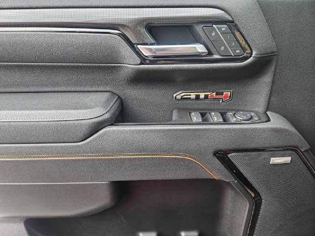 Used 2025 GMC Sierra 1500 AT4 w/ AT4 Premium Package AWD/4WD image 23