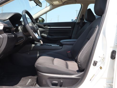Used 2023 Nissan Altima 2.5 SV AWD/4WD image 9