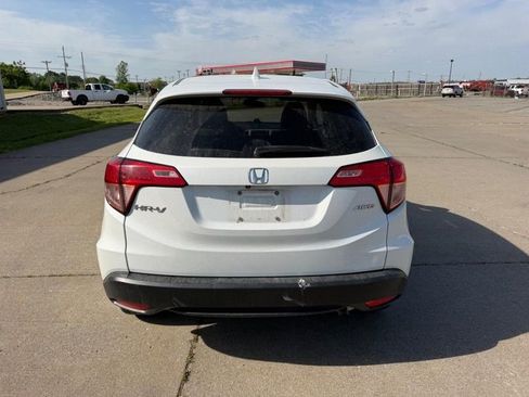 Used 2016 Honda HR-V EX image 4
