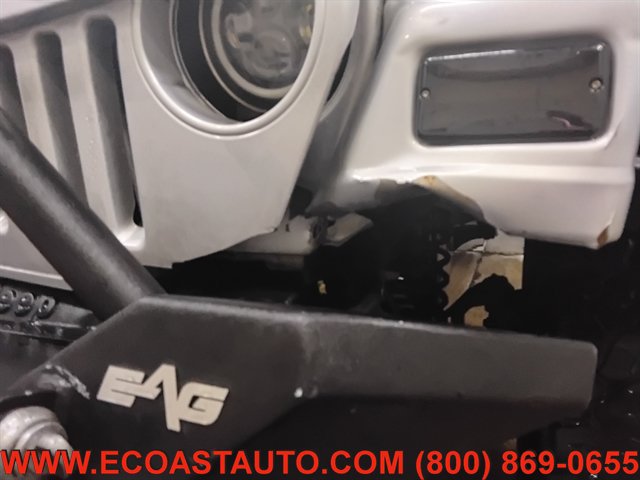 Used 2004 Jeep Wrangler X w/ Wheel Plus Group AWD/4WD image 18