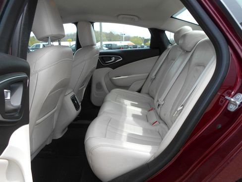 Used 2015 Chrysler 200 C w/ Navigation & Sound Group I FWD image 6