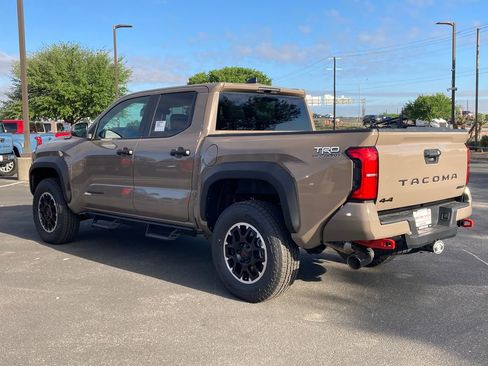 New 2026 Toyota Tacoma TRD Off-Road AWD/4WD image 6