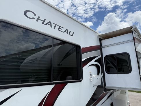 Used 2023 Ford E-350 and Econoline 350 Super Duty w/ Motorhome Prep Package image 17