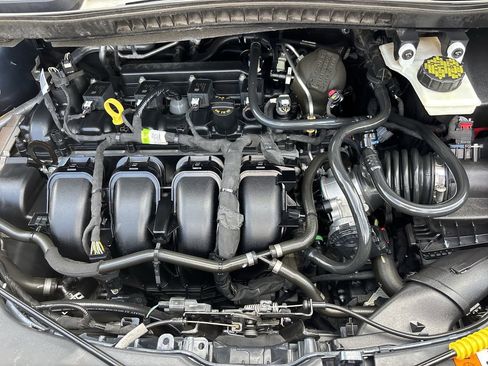 Used 2020 Ford Transit Connect XLT FWD image 9