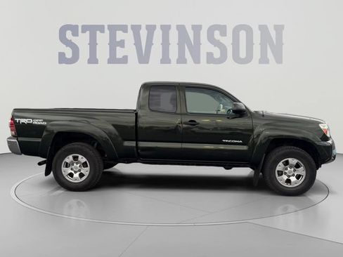 Used 2014 Toyota Tacoma 4x4 Access Cab V6 w/ TRD Off-Road Package image 6