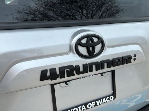 Used 2023 Toyota 4Runner SR5 Premium image 7