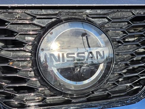 Used 2020 Nissan Rogue Sport SV image 32