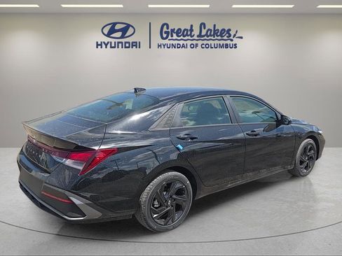 New 2026 Hyundai Elantra Sport FWD image 7