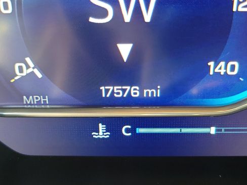 Used 2023 Chevrolet Silverado 1500 RST image 19