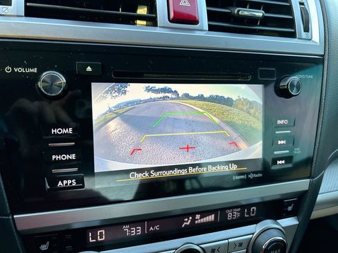 Used 2017 Subaru Legacy 2.5i Premium AWD/4WD image 22