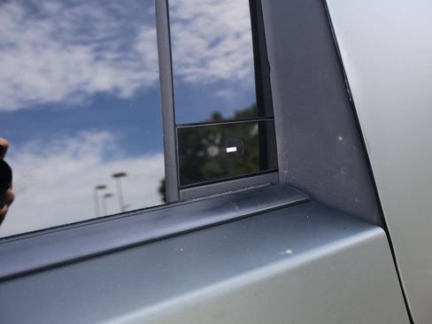 Used 2024 Tesla Cybertruck Cyberbeast AWD/4WD image 15