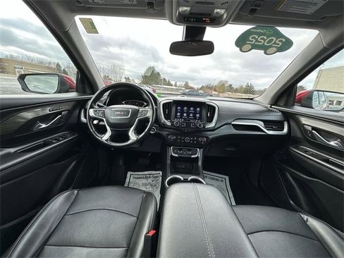 Used 2022 GMC Terrain SLT w/ LPO, Floor Liner Package image 19