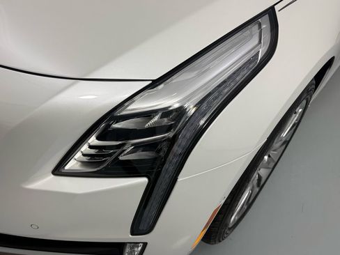 Used 2018 Cadillac CT6 Luxury image 3