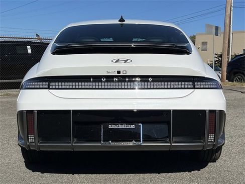 New 2025 Hyundai Ioniq 6 SE image 29