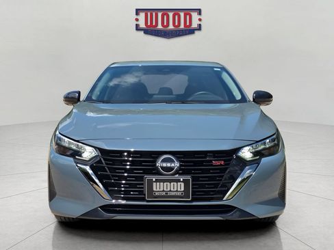 Used 2024 Nissan Sentra SR w/ SR Premium Package FWD image 5