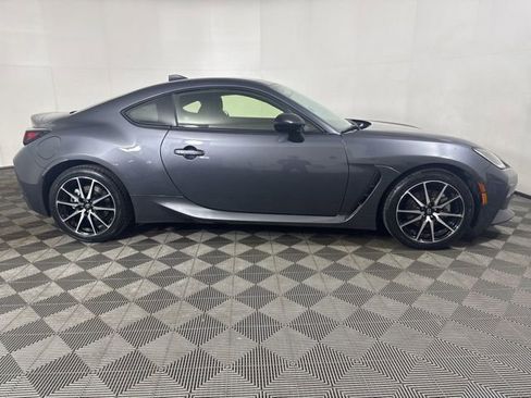 Used 2024 Toyota GR86 RWD image 2