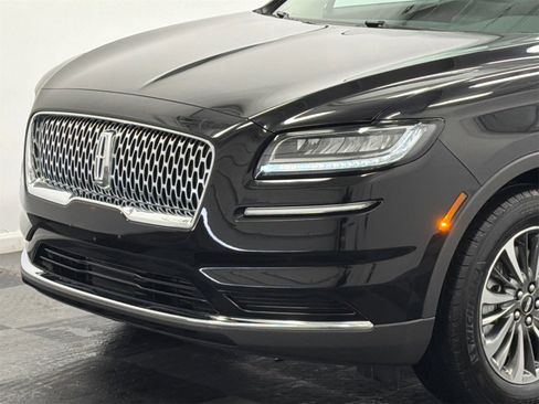Certified 2023 Lincoln Nautilus AWD image 2