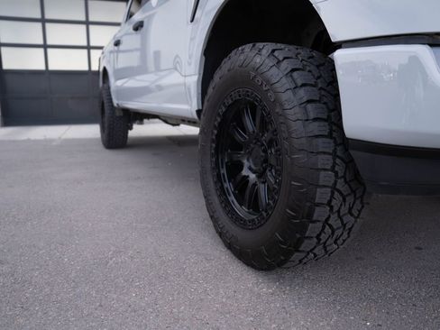 Used 2023 Ford F150 XLT w/ Trailer Tow Package image 6