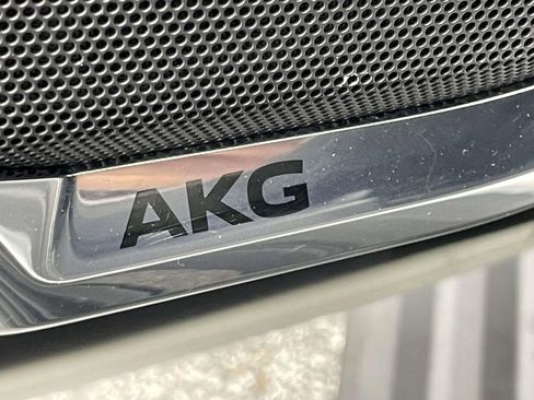 Certified 2023 Cadillac Escalade Sport w/ LPO, ONYX Package image 18