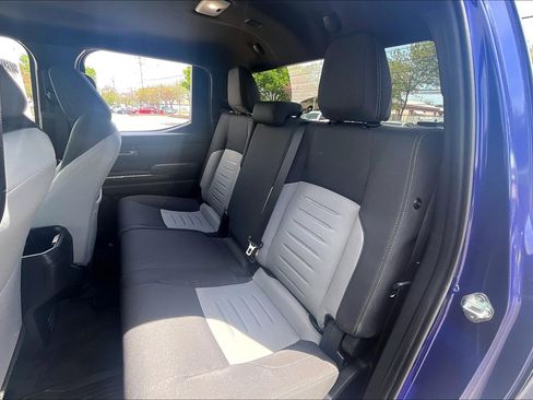 Used 2025 Toyota Tacoma TRD Off-Road image 30