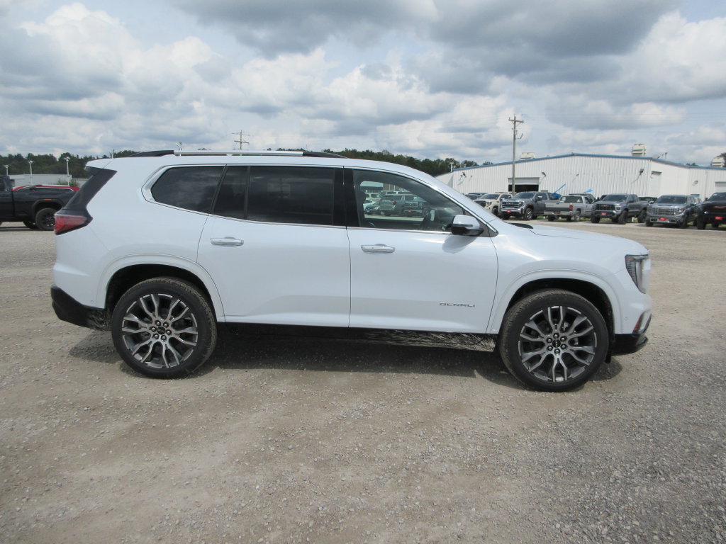 New 2027 GMC Acadia Denali Ultimate FWD image 3