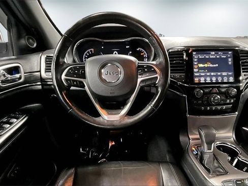 Used 2019 Jeep Grand Cherokee Limited image 9