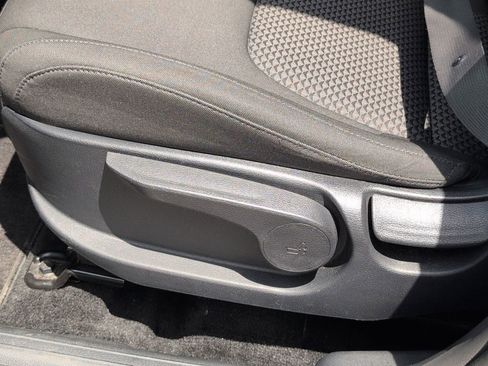 Used 2024 Kia Sportage LX AWD/4WD image 14