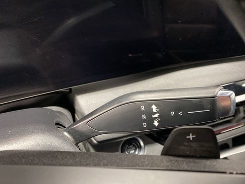 Used 2025 Buick Enclave Sport Touring AWD/4WD image 40