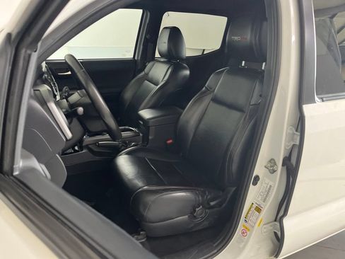 Used 2019 Toyota Tacoma TRD Pro AWD/4WD image 18