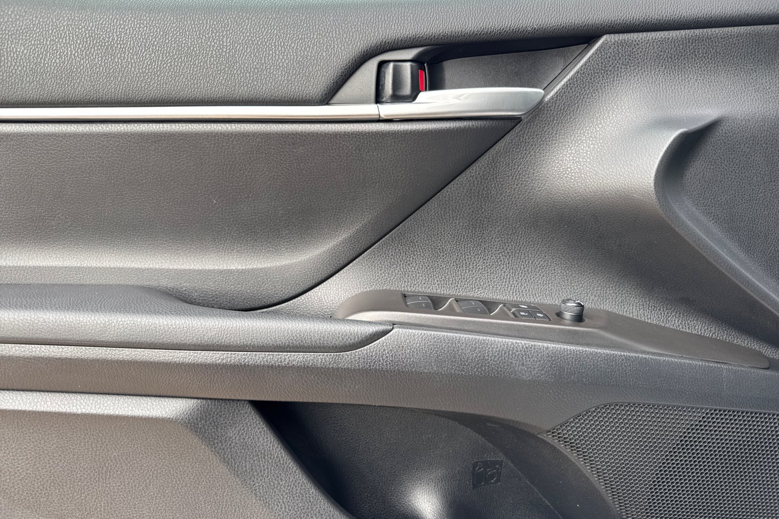 Certified 2024 Toyota Camry SE FWD image 13