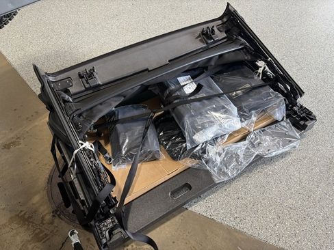 New 2025 Ford Bronco Badlands image 30