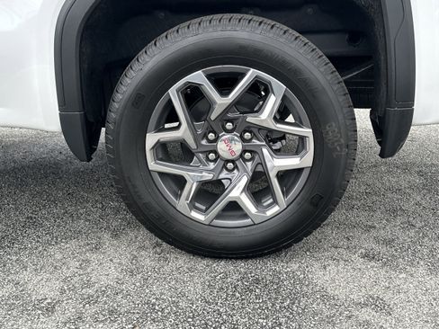 New 2026 GMC Sierra 1500 SLE w/ Preferred Package image 19