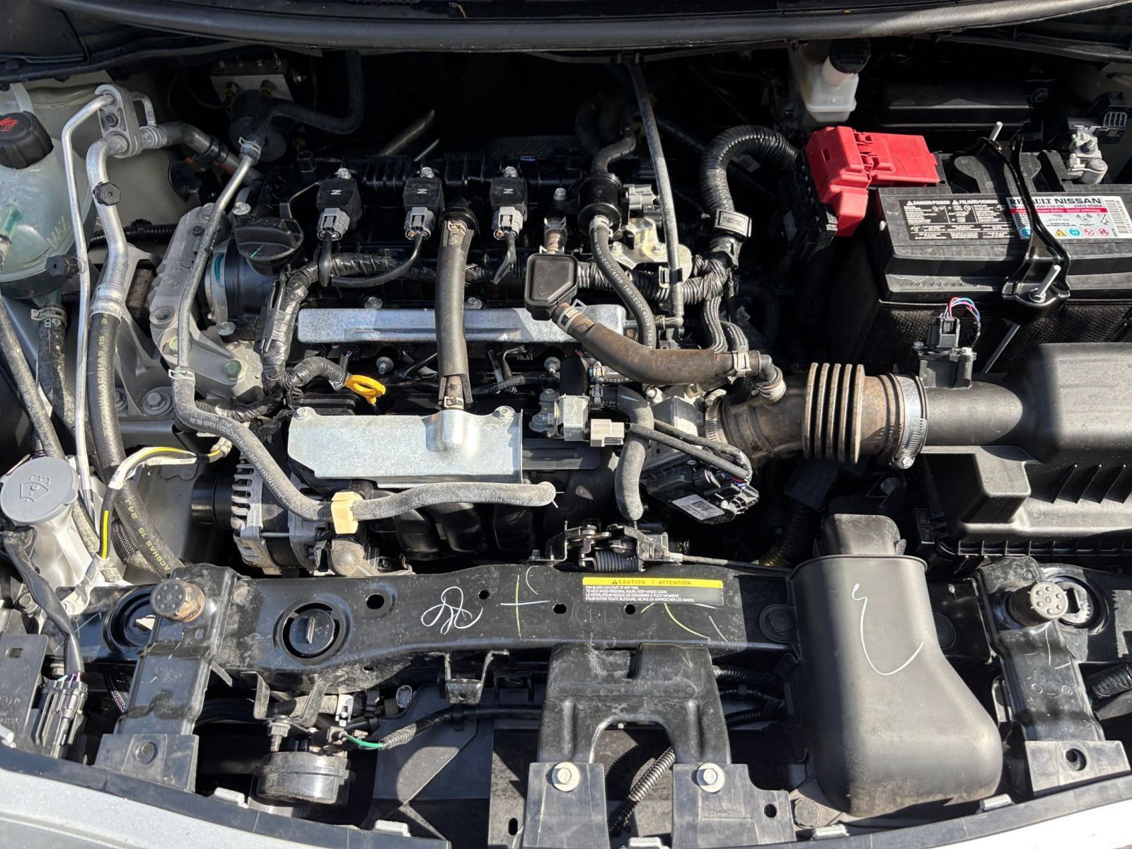 Used 2025 Nissan Versa SV FWD image 30