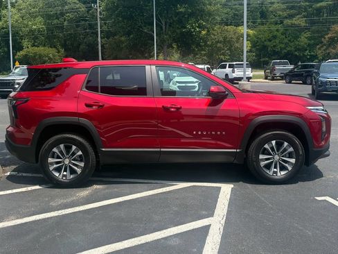 New 2027 Chevrolet Equinox LT w/ Convenience Package II AWD/4WD image 4
