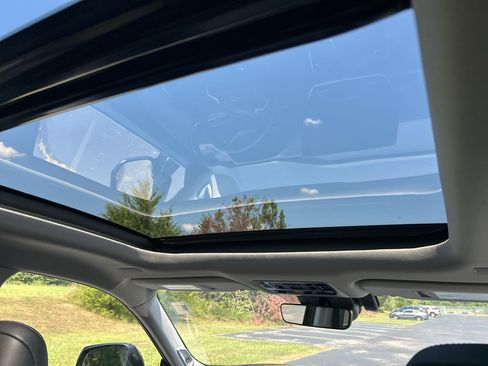 Used 2026 Toyota Grand Highlander AWD Hybrid image 19