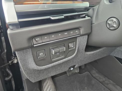 New 2026 Cadillac Escalade ESV Platinum Luxury AWD/4WD image 21