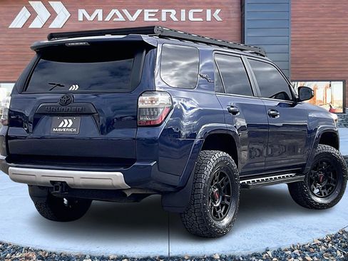 Used 2024 Toyota 4Runner TRD Off-Road image 5