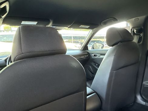 Used 2025 Honda Civic Sport image 23