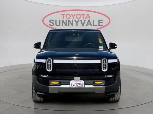 Used 2023 Rivian R1S Adventure image 11