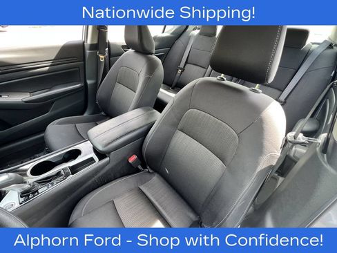 Used 2024 Nissan Altima 2.5 SV FWD image 24