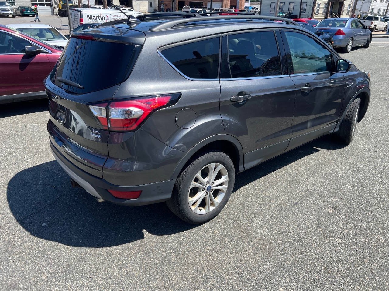 Used 2018 Ford Escape SEL w/ Ford Safe & Smart Package AWD/4WD image 4