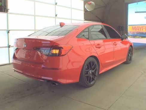Used 2022 Honda Civic Sport image 2