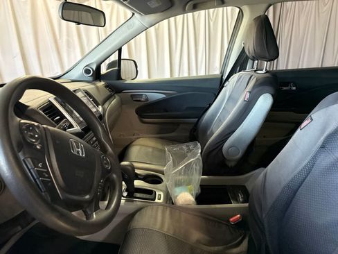 Used 2016 Honda Pilot EX image 19