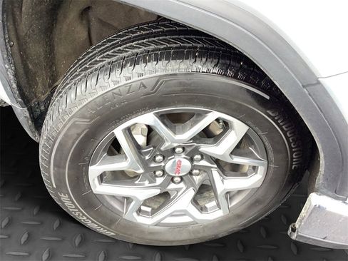 Used 2024 GMC Sierra 1500 SLE w/ Preferred Package image 27