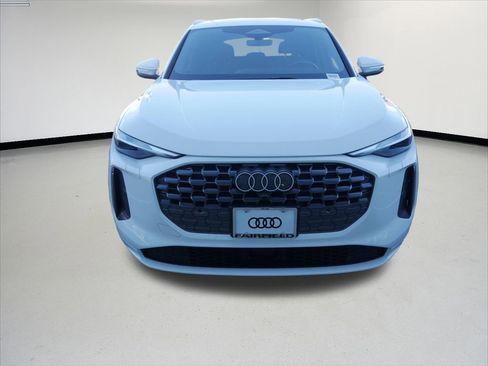 Used 2025 Audi Q5 Premium w/ Convenience Package image 8